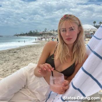 alyssa10 - date a American, 100% free alyssa10