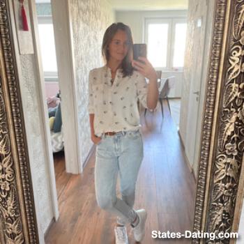 laume - date a American, 100% free laume