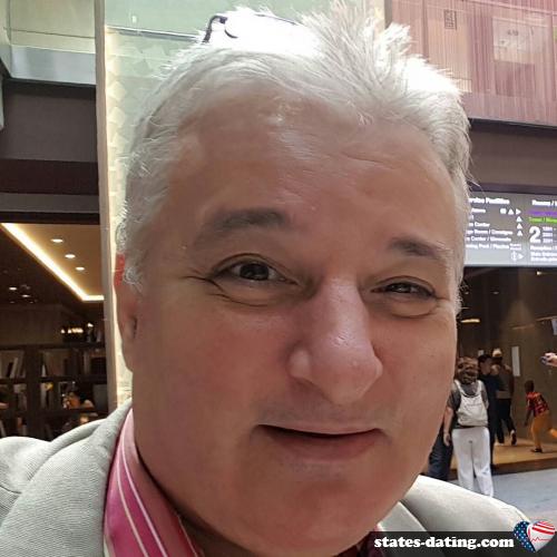 charles01 - date a American, 100% free charles01