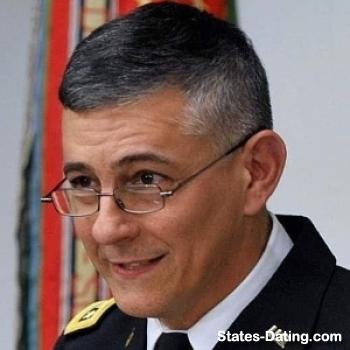 stephen132 - date a American, 100% free stephen132