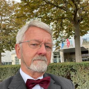 Erike1 - date a American, 100% free Erike1