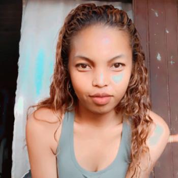 lola22 - date a American, 100% free lola22