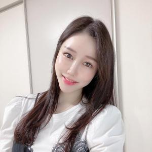 Yunseul - date a American, 100% free Yunseul